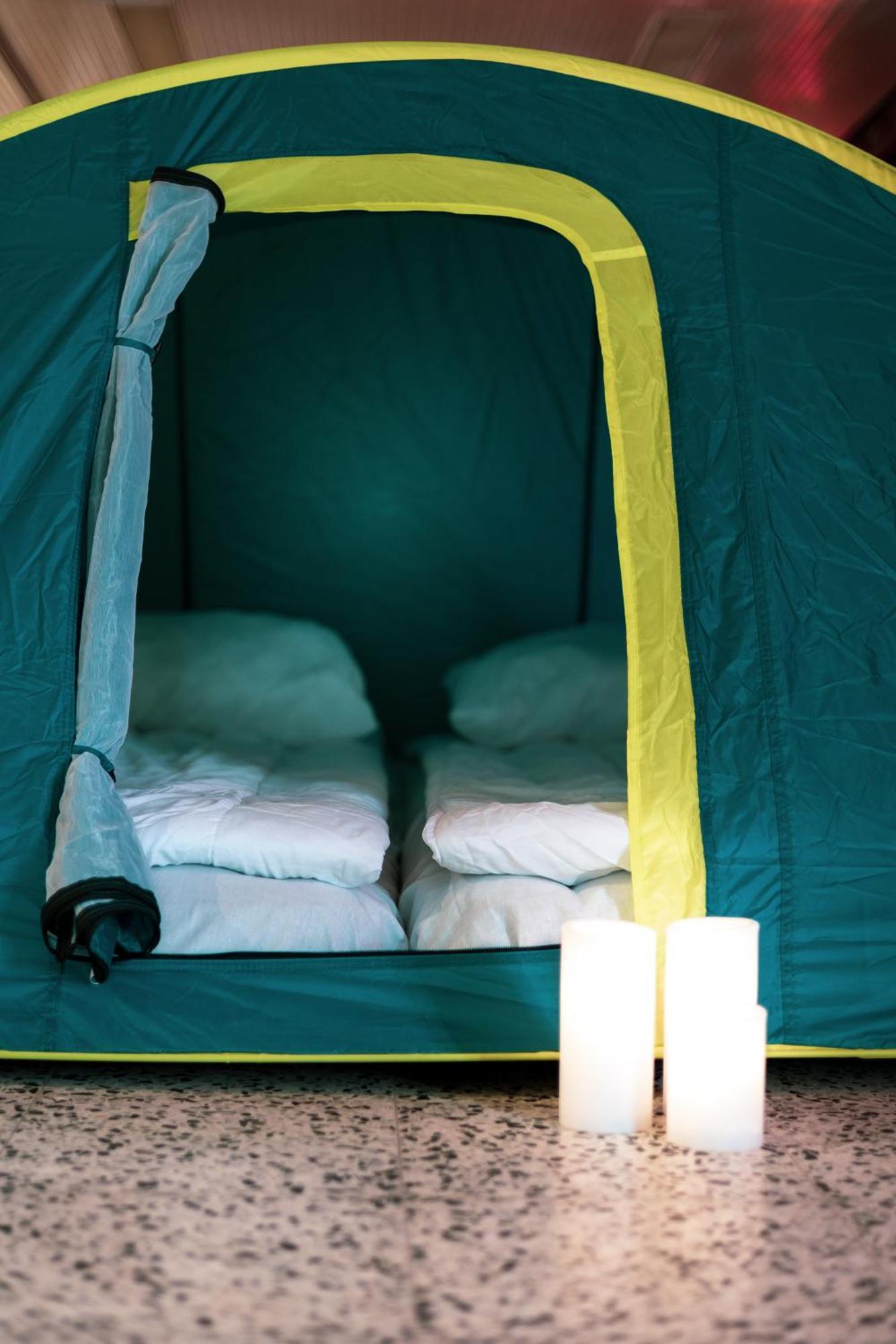 Indoor Camping Helsinki Hotel Eksteriør billede
