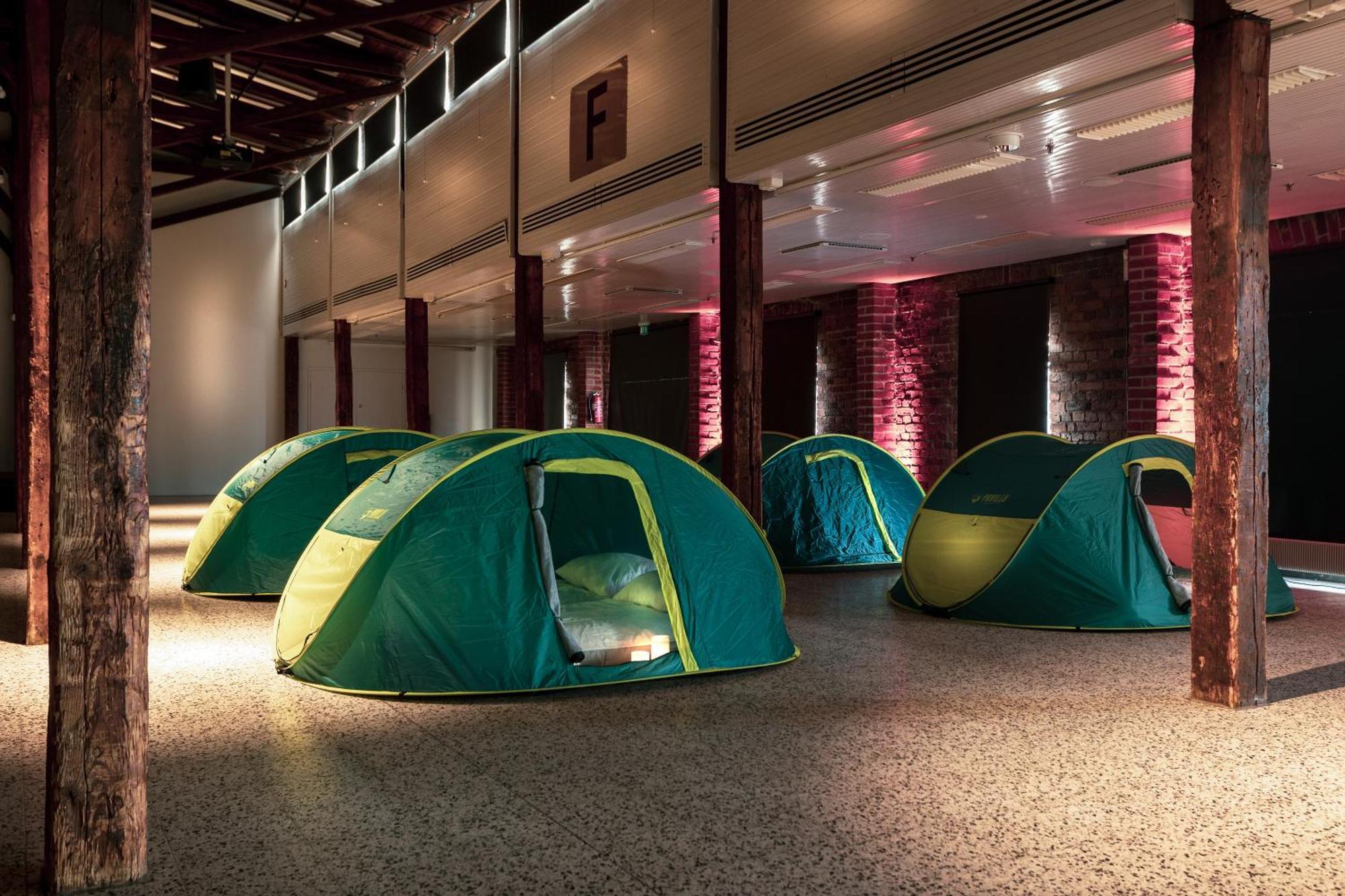 Indoor Camping Helsinki Hotel Eksteriør billede